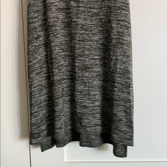 Wilfred Free Aritzia Deep Green Heathered Tank - Picture 3 of 6